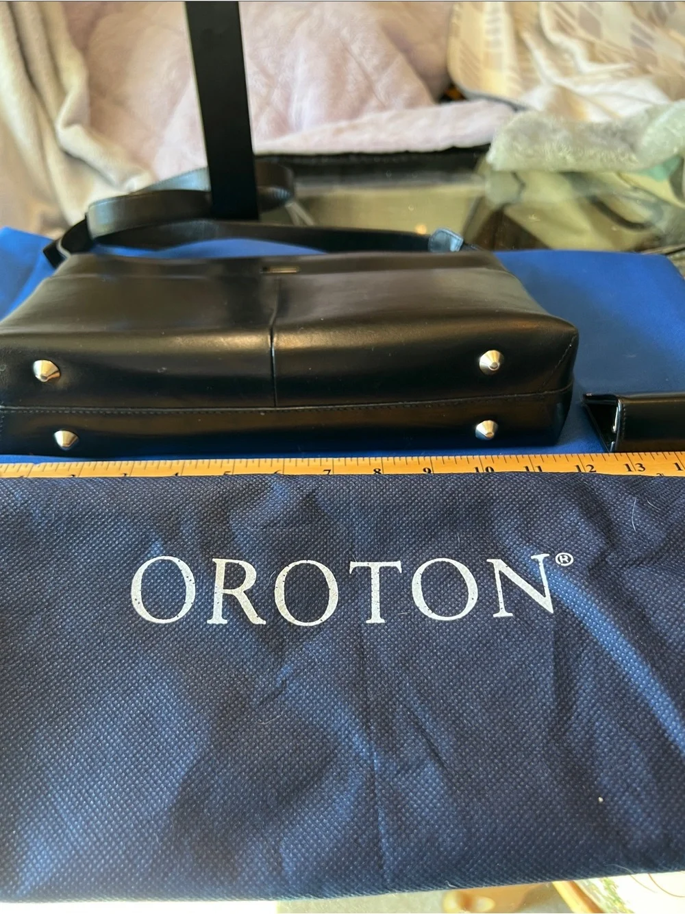 Oroton Black Leather Crossbody Messenger Bag